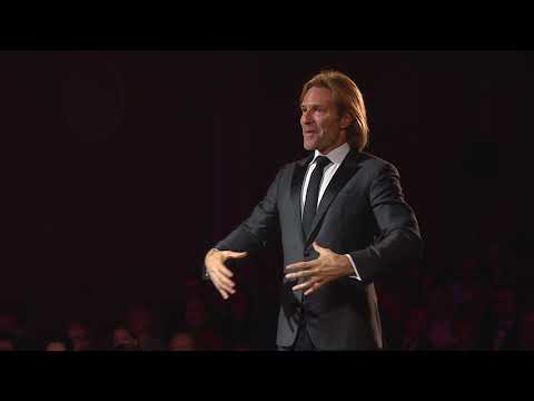 Lux Aurumque (Eric Whitacre) – Bel Canto Choir Vilnius