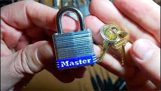 [47] Master Lock No 7 Laminated Padlock Picked Open