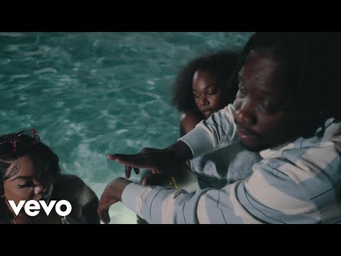 Khardos - Bad Gyal | Official Music Video