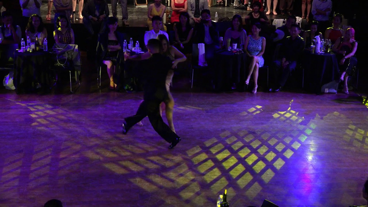 Video thumbnail for 2019 XVII Taipei Tango Festival - Jonatan Agüero y Virginia Pandolfi 1/4 "Milonga para as missões"