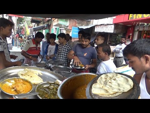 Cheap & Best Kolkata Street Food - Kulcha/Roti/Fried Rice/Paneer/Palak - Whatever You Want