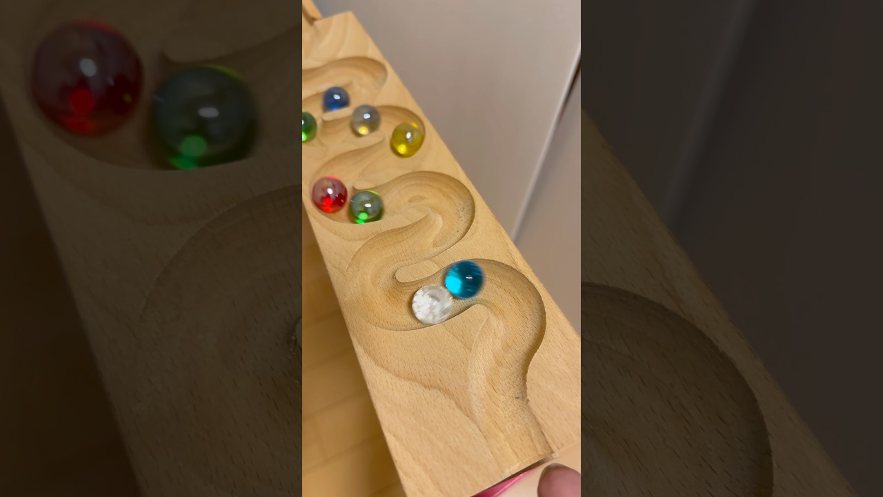 マーブルランレース。HABAくねくねスロープとビッグサークルにビー玉を転がす。癒し音。