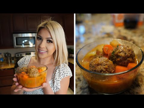 Caldo de Albóndigas