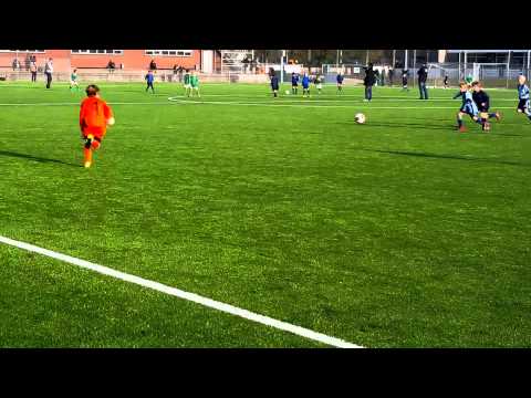 Blauw zwart E2-Forum Sport E3 0-3 redding Matthijs