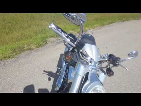 Harley Davidson 2006 Street Rod Overview versus Regular VROD