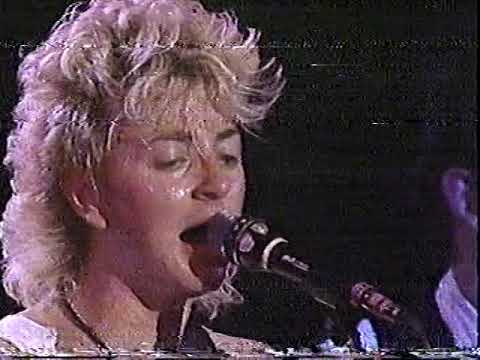 Brian Setzer 11-20-84 pt 1 late night TV performance