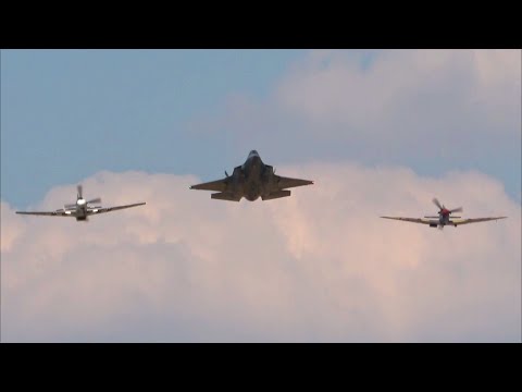 Heritage Flight F-35 / P-51 / Spitfire ~ Flying Legends 2019 Airshow Duxford