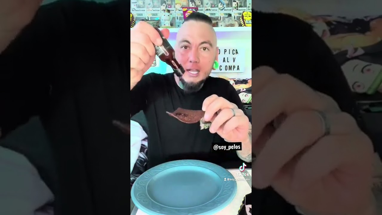 Watch video La salsa más picante del mundo ( THE END HOT SAUCE CON PAQUI CHIP ) Now La salsa más picante del mundo ( THE END HOT SAUCE CON PAQUI CHIP )