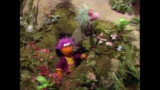 Muppet Songs: Junior Gorg - Dum De Dum