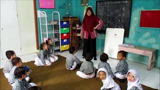 Download lagu Kindergarten Song - Lagu Aku Teko Kecil mp3