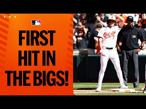 Jackson Holliday gets his first Major League hit! ????