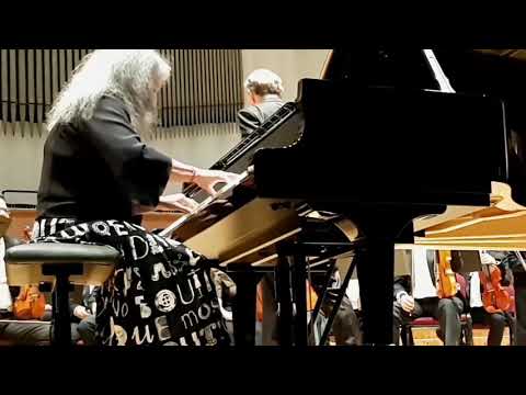 MARTHA ARGERICH  - BEETHOVEN - Cadenza dal  Concerto n.1 Op.15 "Allegro con brio"