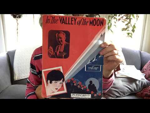 In The Valley of the Moon - 1933 - L: Charlie Tobias || M: Joe Burke