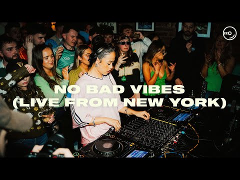 Jazzy x KILIMANJARO - No Bad Vibes (Live from New York)