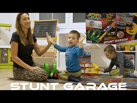 Max and Filip's Ultimate Stunt Garage Challenge 🚗🏎️