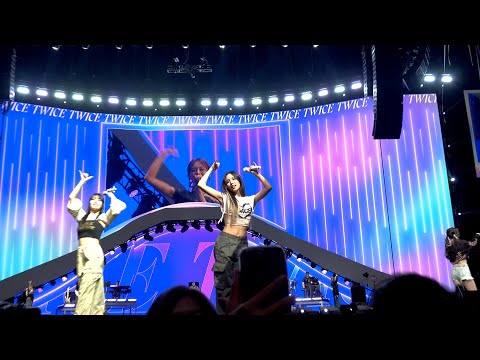 [FANCAM] 20230506 TWICE (트와이스) Melbourne - SIGNAL