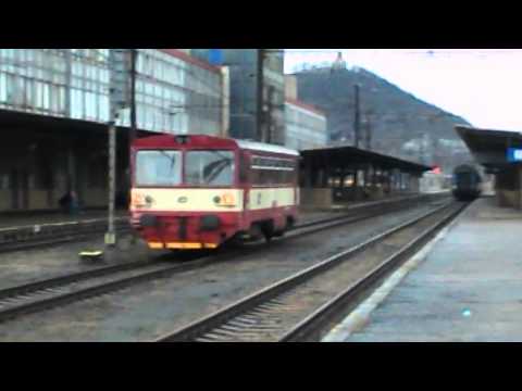 Příjezd vlaku Os 6516 (ČD 810.231) - Most, 29. 1. 2013