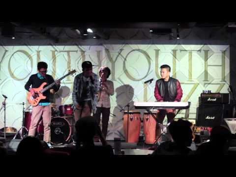 The Neverbeen - Show Me What You Got (JayZ Cover) at SOHO Club