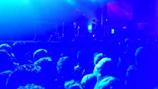 Shades Of Blue (live) - Vic Mensa