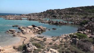 preview picture of video 'ΕΛΑΦΟΝΗΣΙ ,ΑΣΠΡΗ ΛΙΜΝΗ - ELAFONISI ,WHITE LAKE'