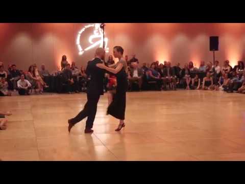 Liz & Yannick Vanhove 1 of 3