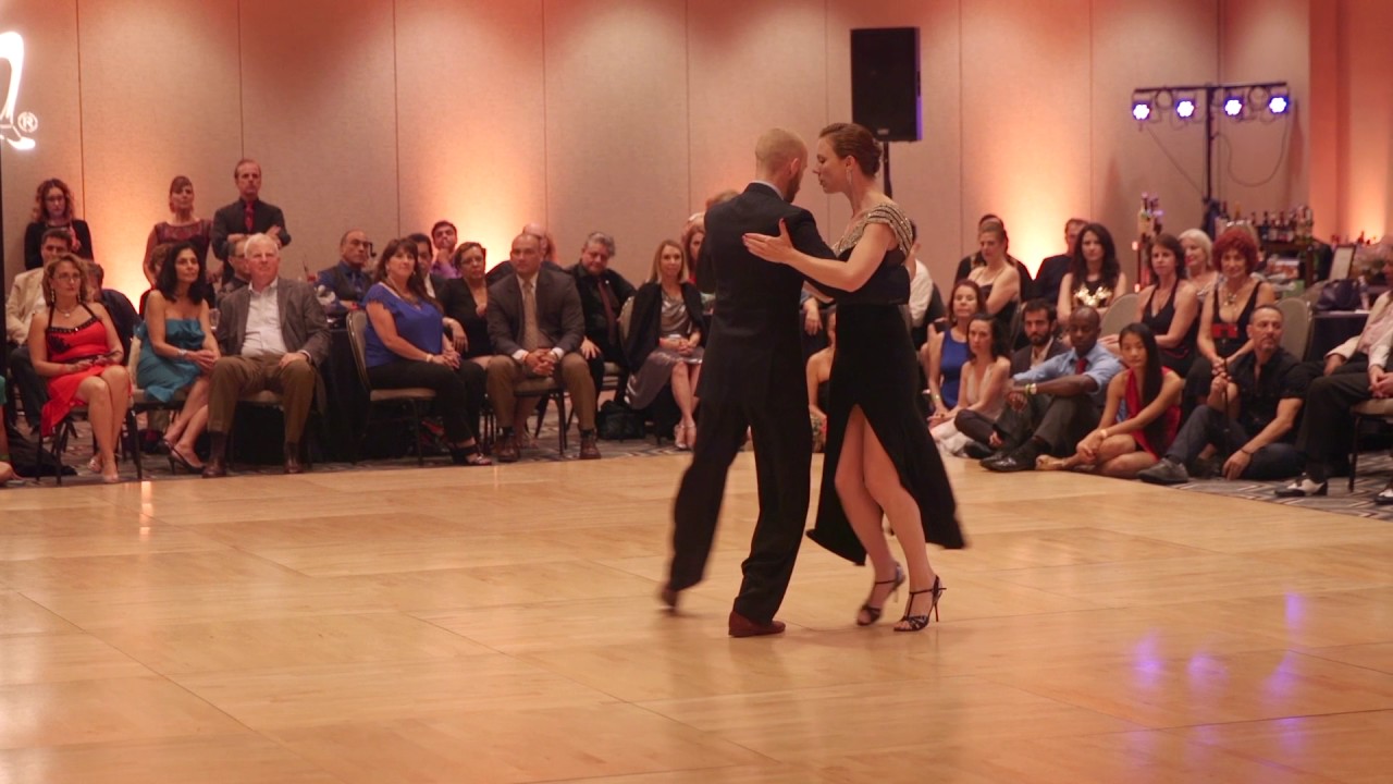 Liz & Yannick Vanhove 1 of 3