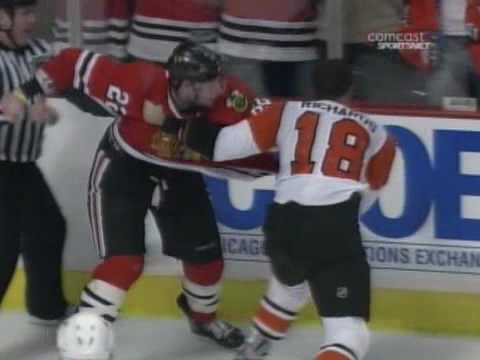 Mike Richards vs Troy Brouwer