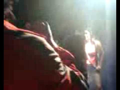 Todo enfiado- OZ KARAS DE SAIA