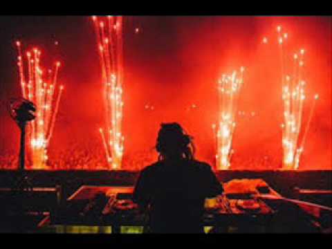 ToMaSxP ( mashup ) David Guetta - Hey Mama / Boaz - Flippo / Skrillex & Diplo - Holla Out