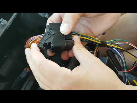 VW Golf 5 Radio Einbau Ausbau Doppel DIN Clarion NX302E CAN-Bus Adapter