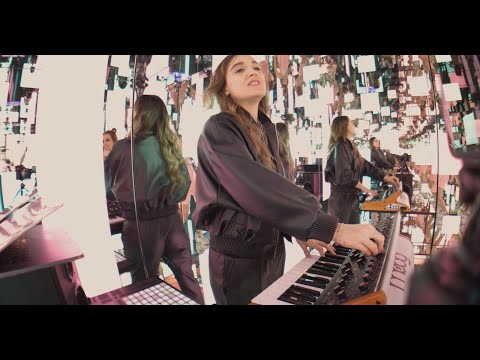 Pao Calderon + Charlotte - Epsilon Crucis (Official Video)