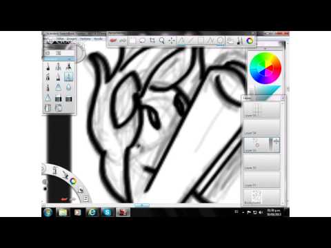 Reina del Caos haciendo pagina comic MLP