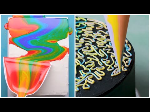 These cakes are works of art! 🎨🧑🏻🎨
