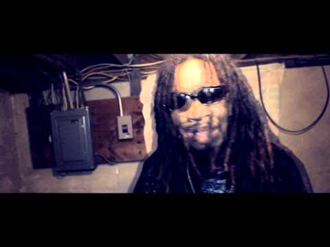 "Hustling" Freestyle - Q-Furb (OFFICIAL MUSIC VIDEO)