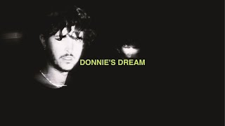 Musik-Video-Miniaturansicht zu Donnie's Dream Songtext von Oscar and the Wolf