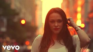 Mariana Ava - Fly (Videoclipe)