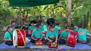 Download lagu LAGU SASAK SEDIH ALUR TIMBAK   ALE ALE SEPAKEK PADE GEGER mp3