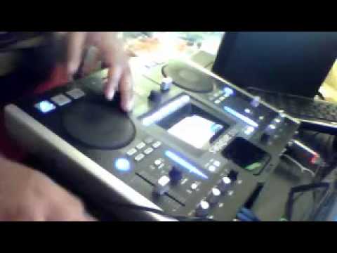 DUBSIREN spinning Live on Savage Night Radio