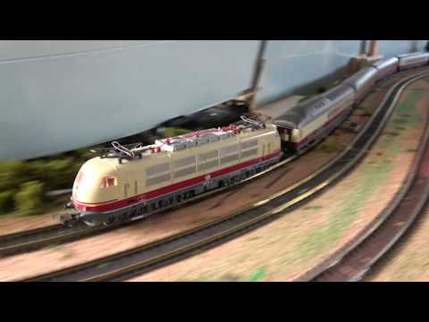HO analog Lima BR 103 met Rheingold ( 1:100 ) 1970, just arrived.