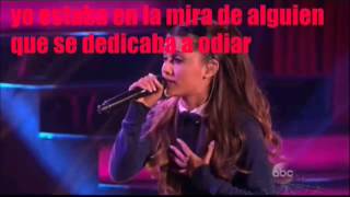 Ariana grande popular song traducido al español