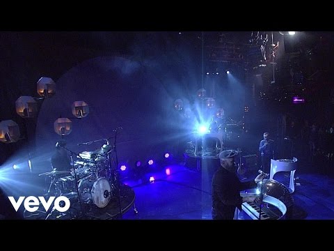 Broken Bells - Leave It Alone (Live on Letterman)