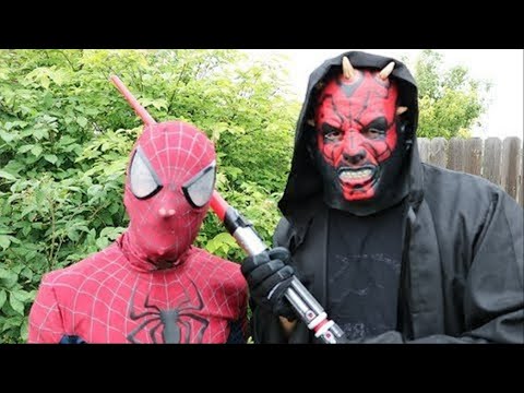 Spiderman vs Star Wars Darth Maul in real life superhero battle