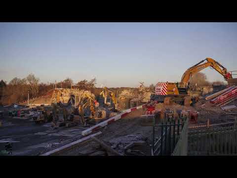 Timelapse video of Clifton bridge demolition