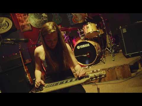 Heather Gillis Band- Gonna Be A Storm