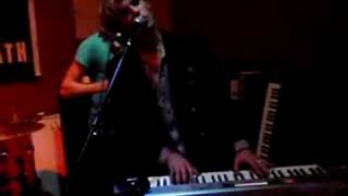 the anix - 1007 she lives in the dark [live at taste]