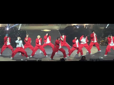 [FANCAM] 8-21-22 Seventeen - Be The Sun World Tour (Houston) - Very Nice
