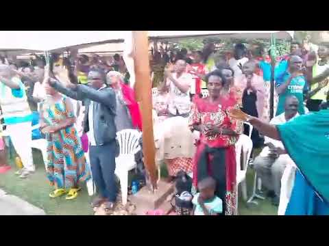 REKA NKUSIIME MUJUNI KANDI OMUGABE Runyankore Catholic Song for Thanksgiving     KEY F#