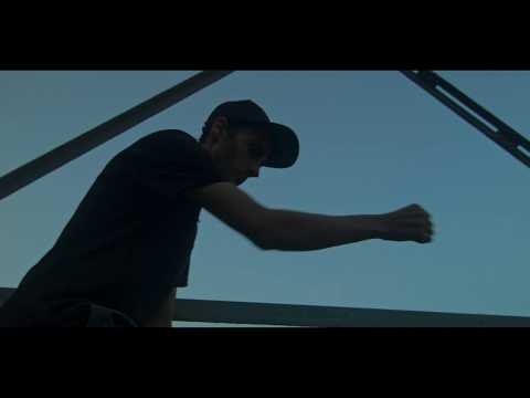 romaNecredinciosu - Kianu Rivs