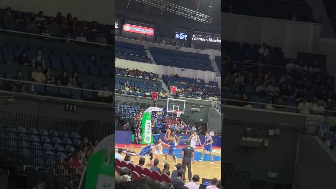 Highlights: AJ Fransman of Adamson with the short stab from the side