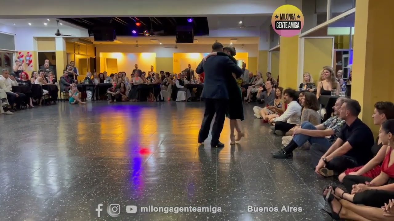 Video thumbnail for Carolina Giannini y Octavio Fernandez  - Milonga Gente Amiga - 18/FEB/2024 (1/2)